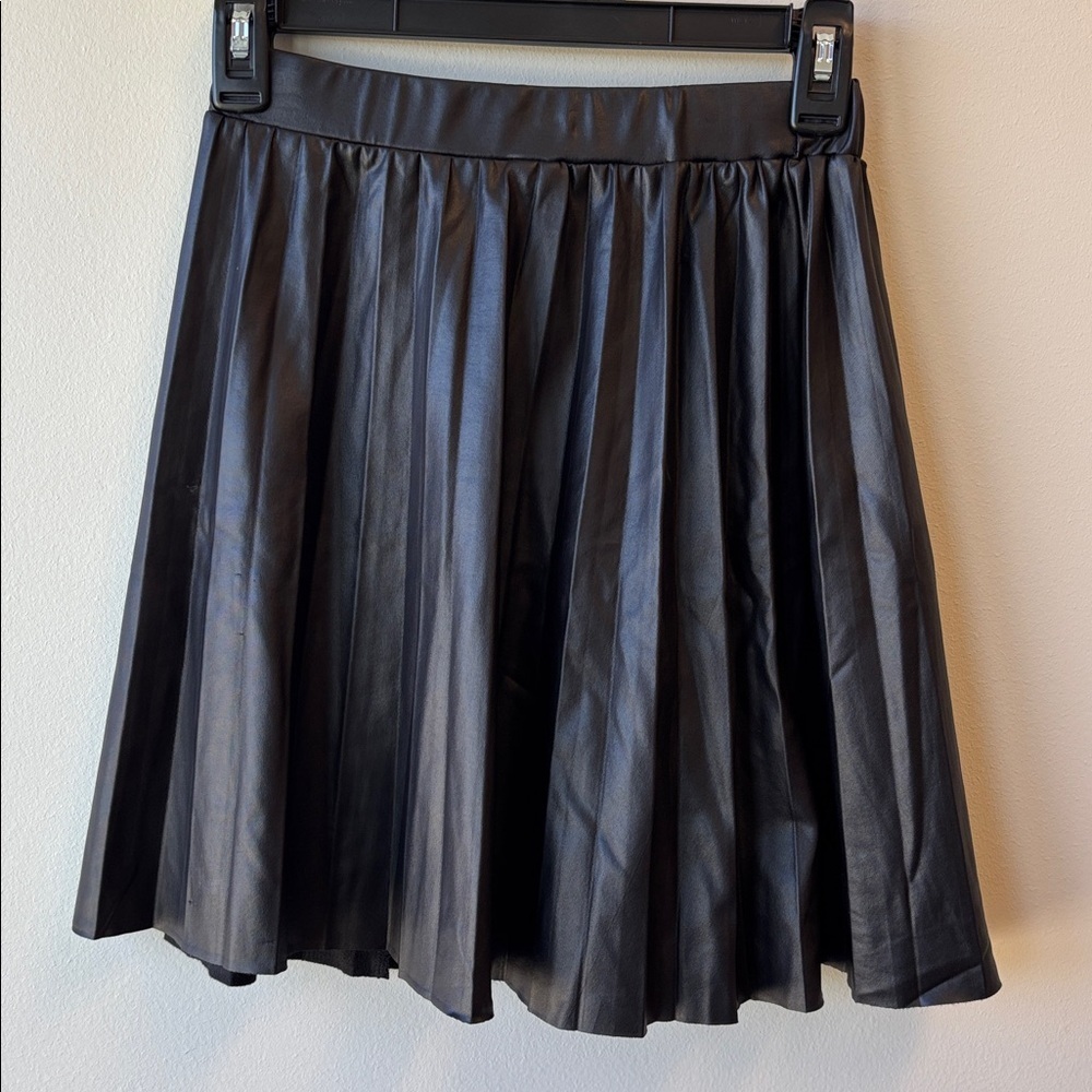 Nev & Lizzie Black Skirt